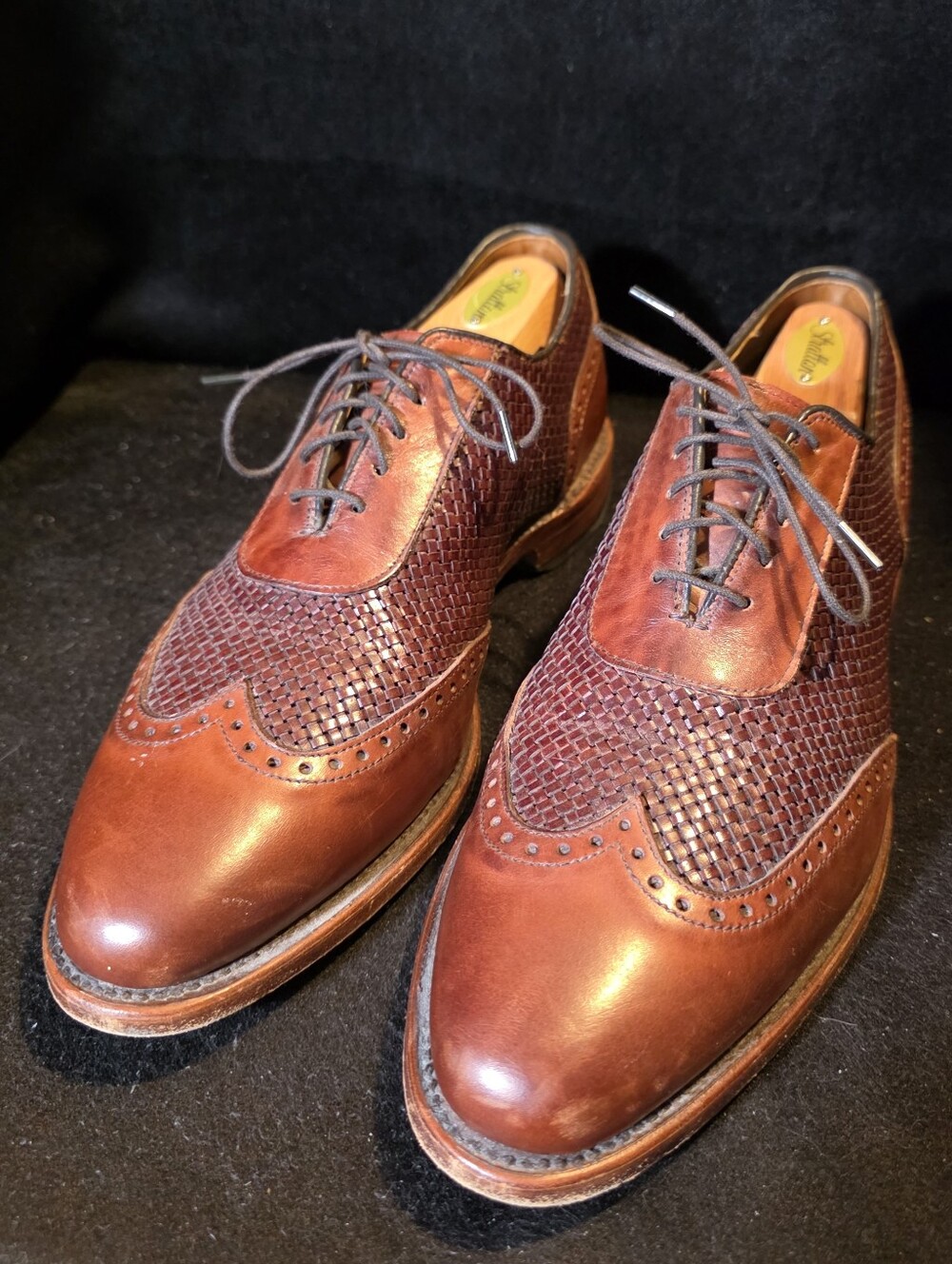 Allen Edmonds Brown Leather Woven Wingtip Oxfords Size 9 - Picture 2 of 7